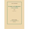 La mujer en la diplomacia y otros artículos