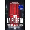 Tras la puerta