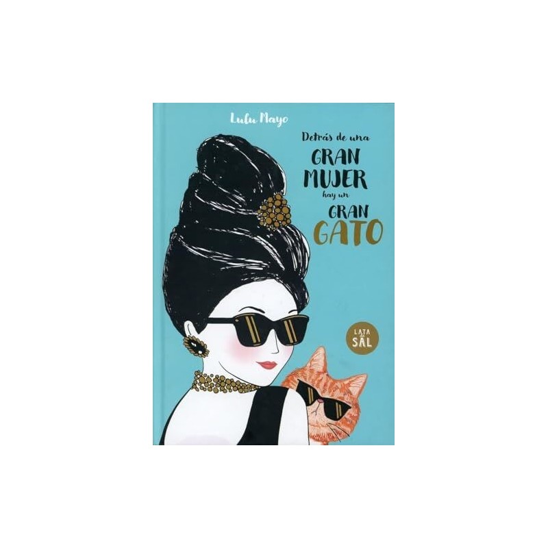 Detrás de una mujer hay un gran gato