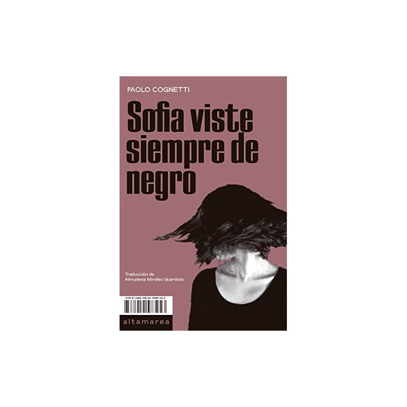 Sofía viste de negro