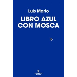 Libro azul con mosca