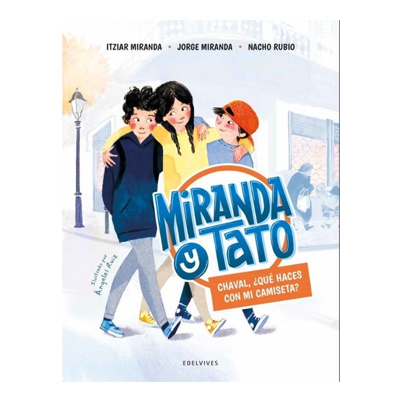 Chaval, ¿qué haces con mi camiseta?